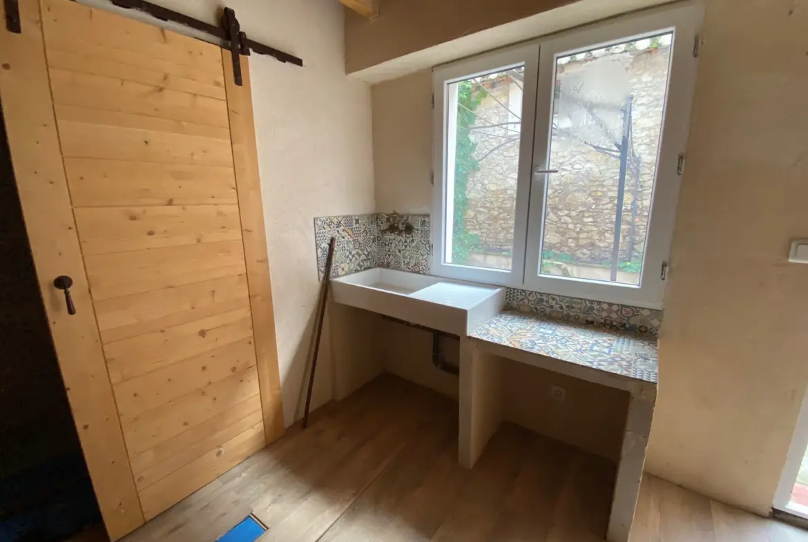 Appartement T2/T3 avec cour privative à vendre à Nîmes 