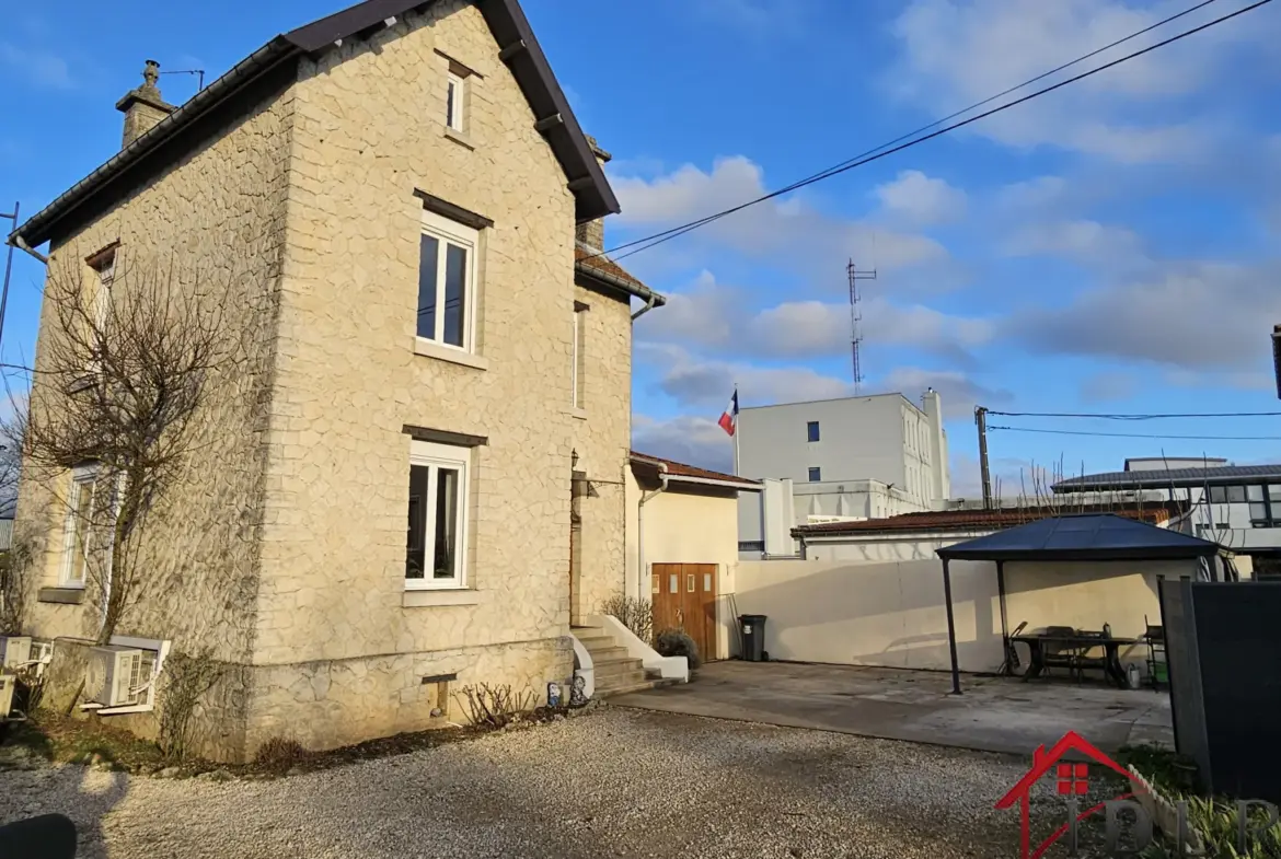 Charmante maison à vendre à Saint-Dizier avec 3 chambres 