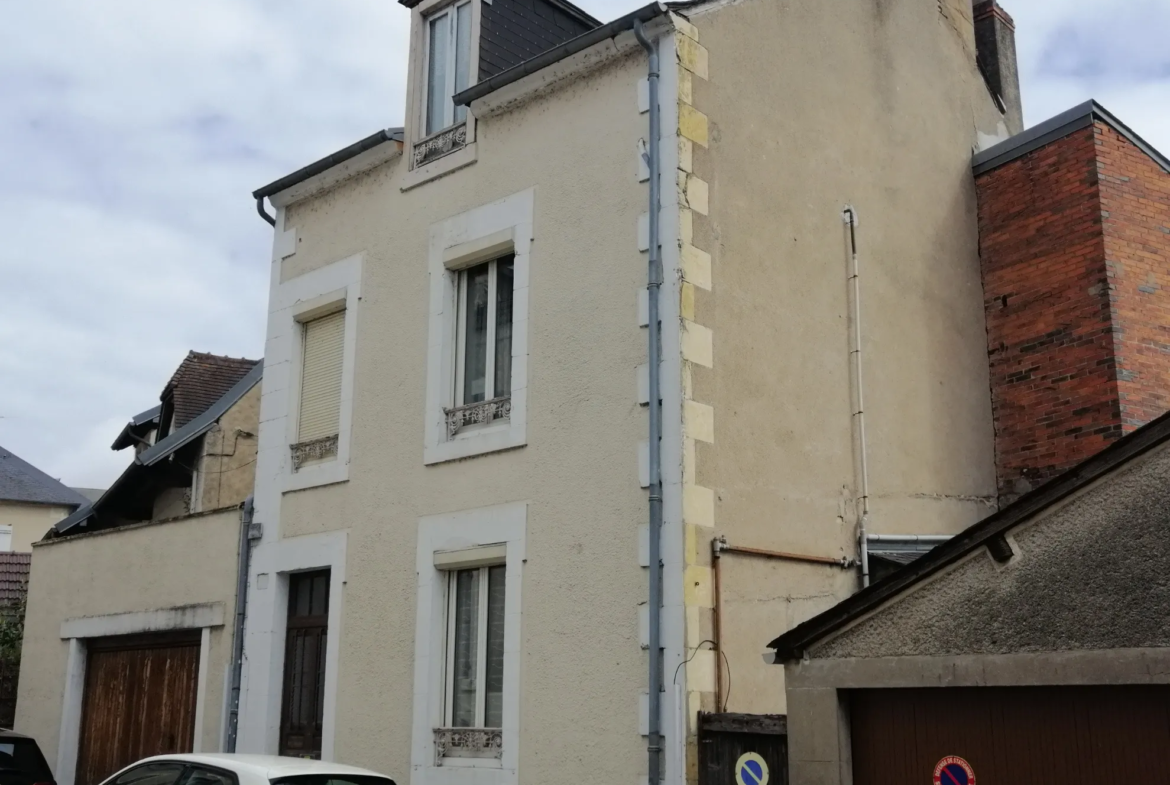 Maison spacieuse 5 chambres à Nevers avec jardin et garage 