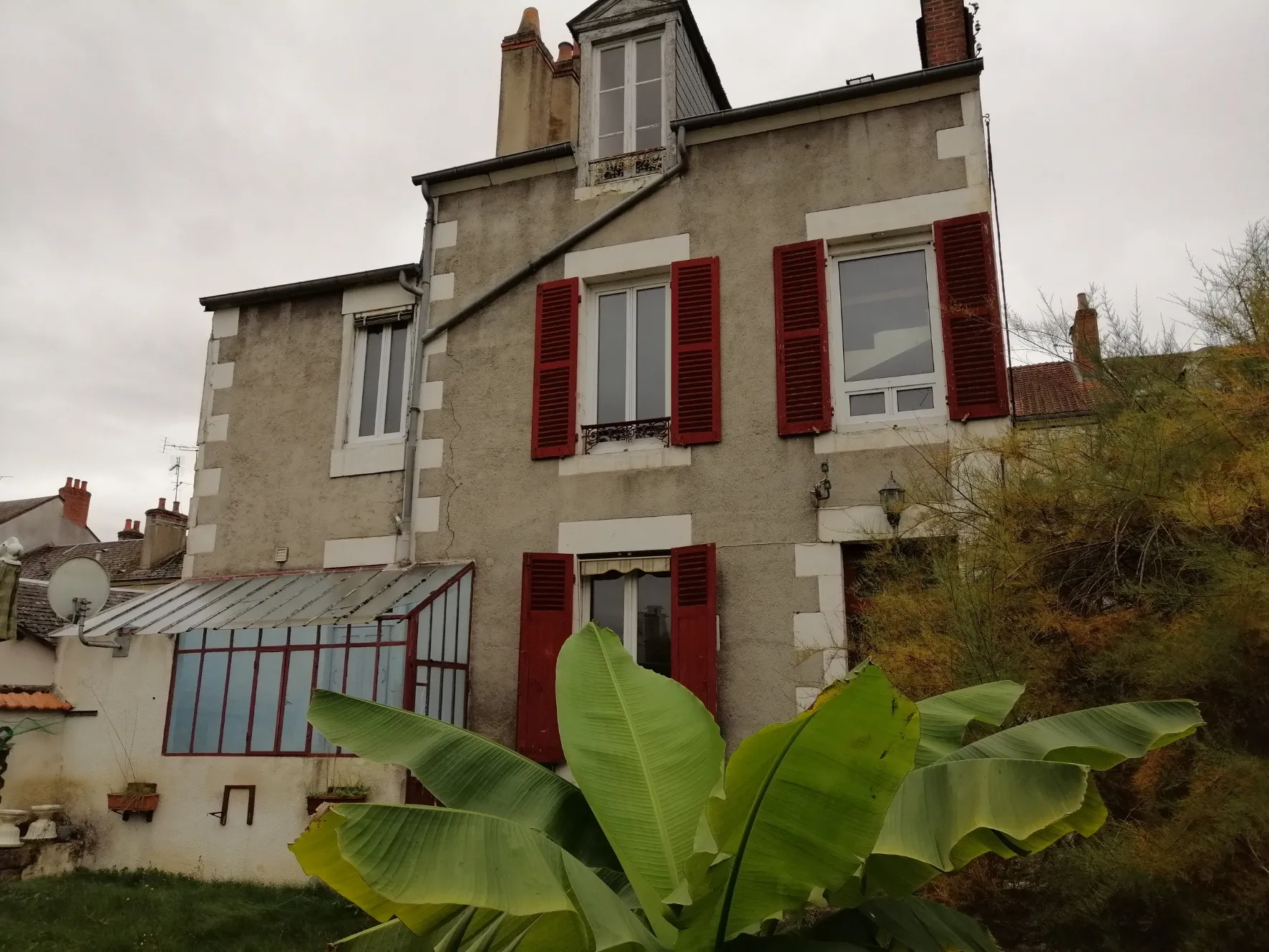 Maison spacieuse 5 chambres à Nevers avec jardin et garage 