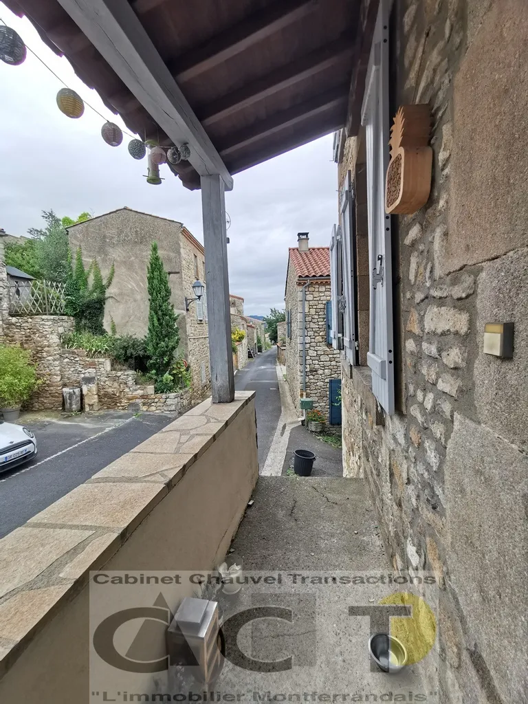 Maison de 57 m² avec terrasse à Montpeyroux à vendre 