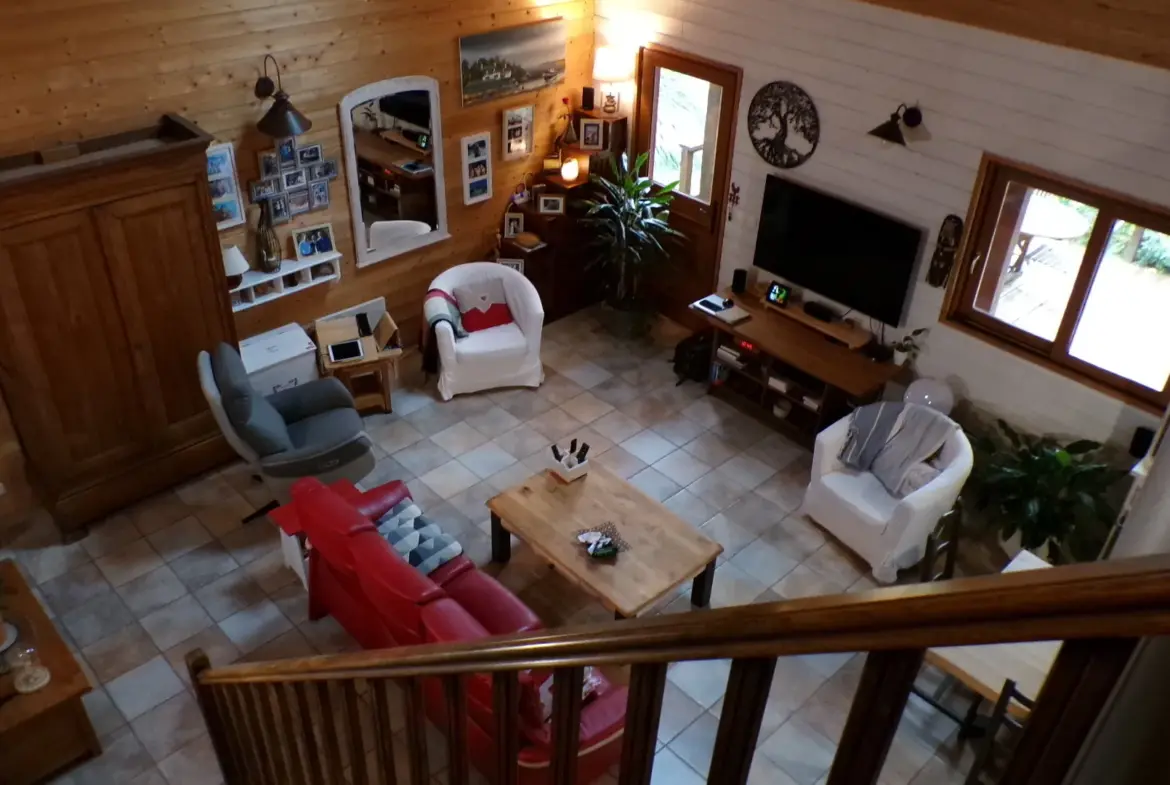 Charmant chalet en bois à Nérondes sur 1,23 hectare 