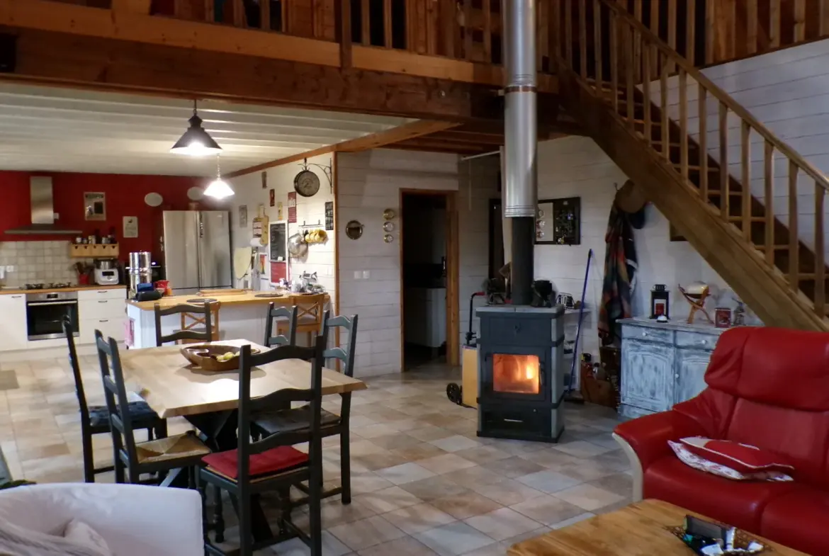 Charmant chalet en bois à Nérondes sur 1,23 hectare 