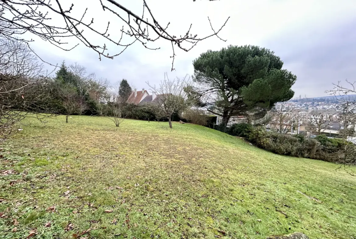 Terrain constructible 698 m² à Palaiseau 