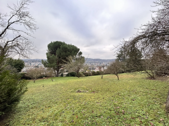 Terrain constructible 698 m² à Palaiseau