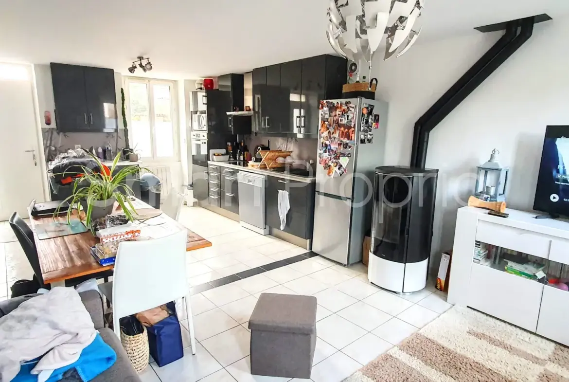 Maison de ville T4 à Nanteuil-lès-Meaux - 232500 EUR 