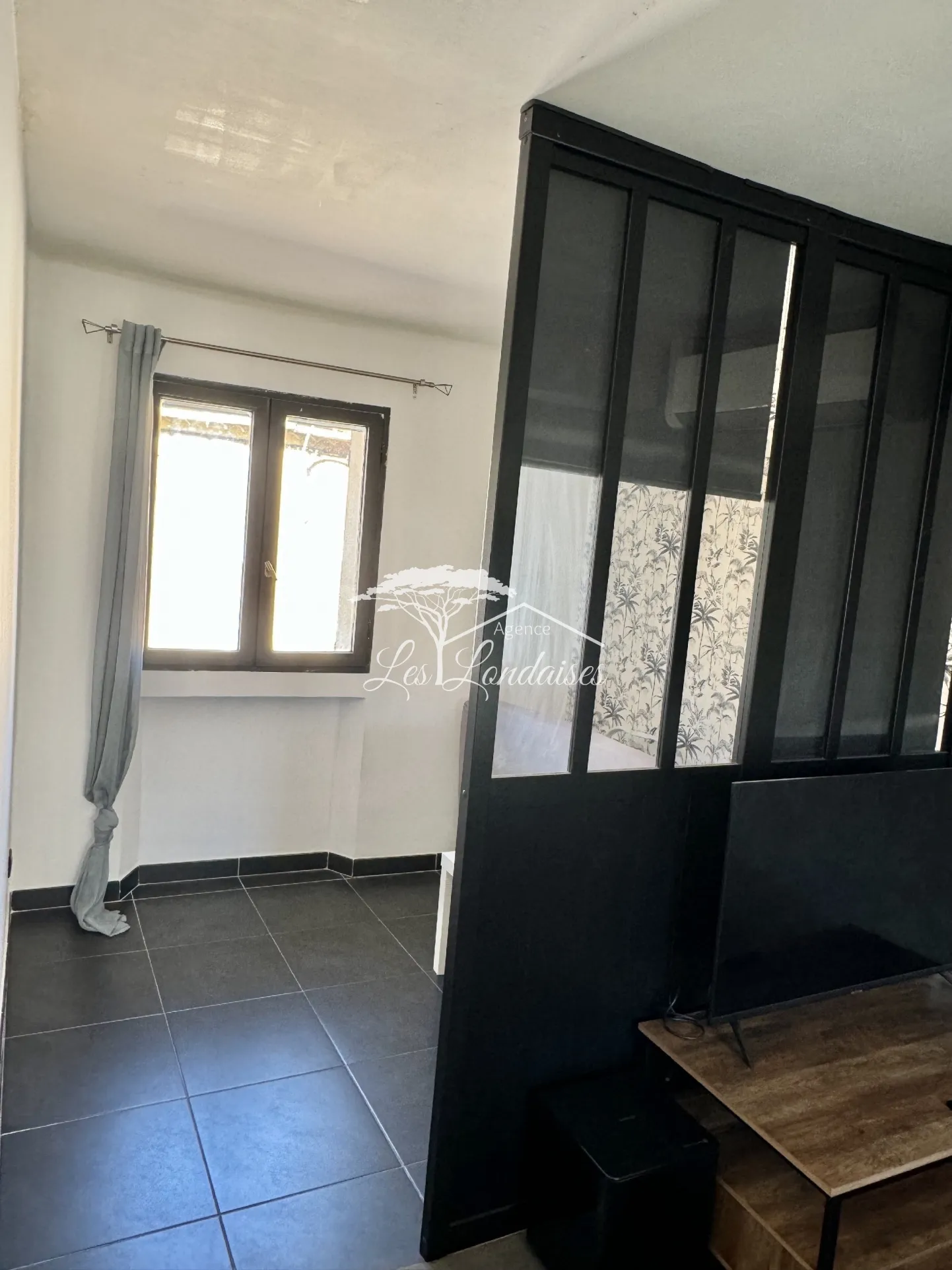 À vendre : lumineux appartement T3 en centre-ville de La Londe-les-Maures 