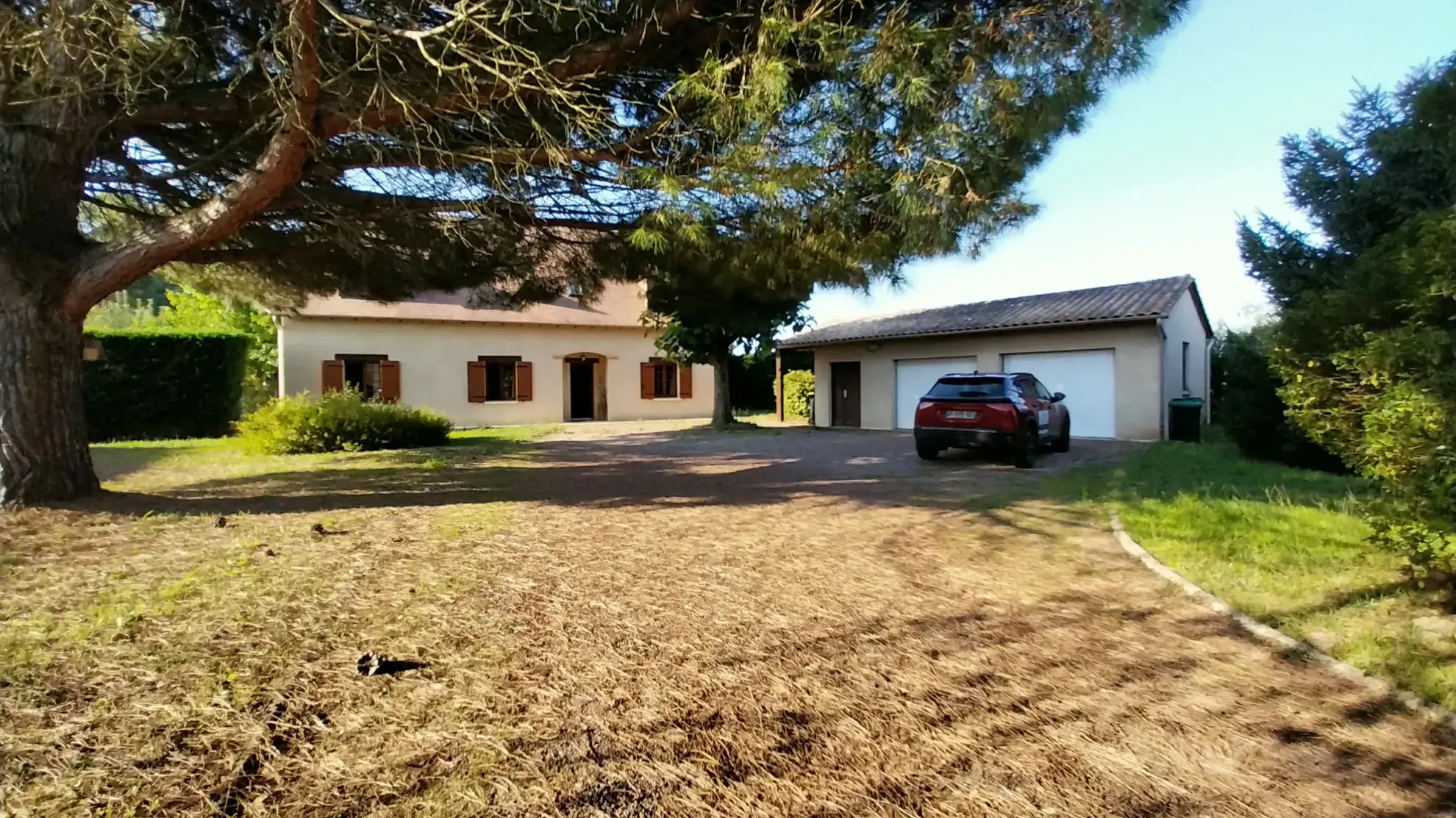 À Prigonrieux, maison à vendre de 4 chambres avec piscine 