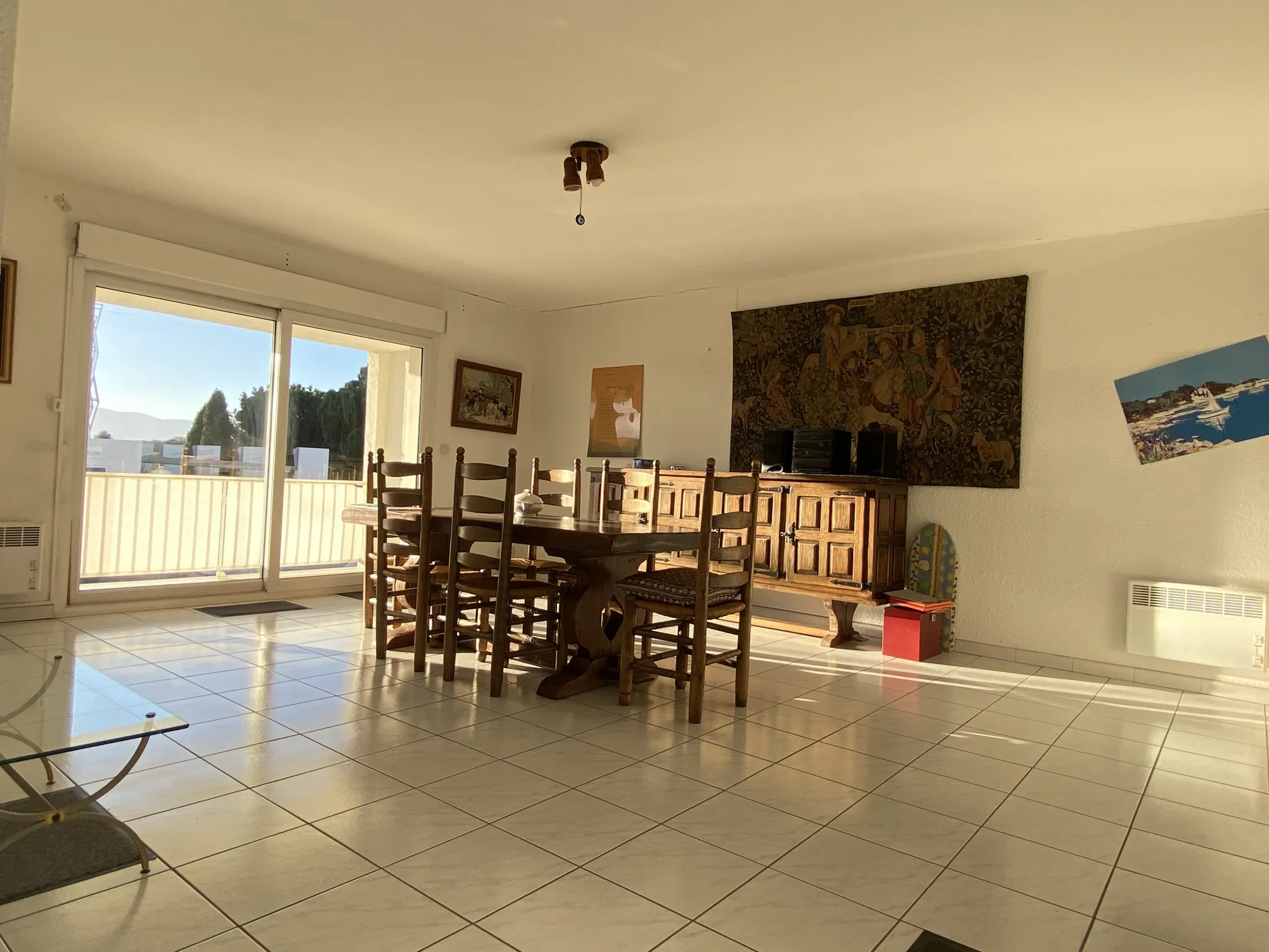 Appartement T3 avec terrasse et garage à Saint-Gaudérique, Perpignan 