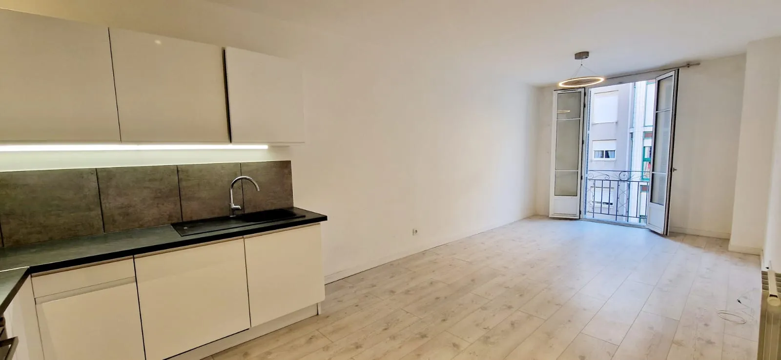 À vendre : Appartement T2 de 45,5 m² à Nice - Rue Molière 