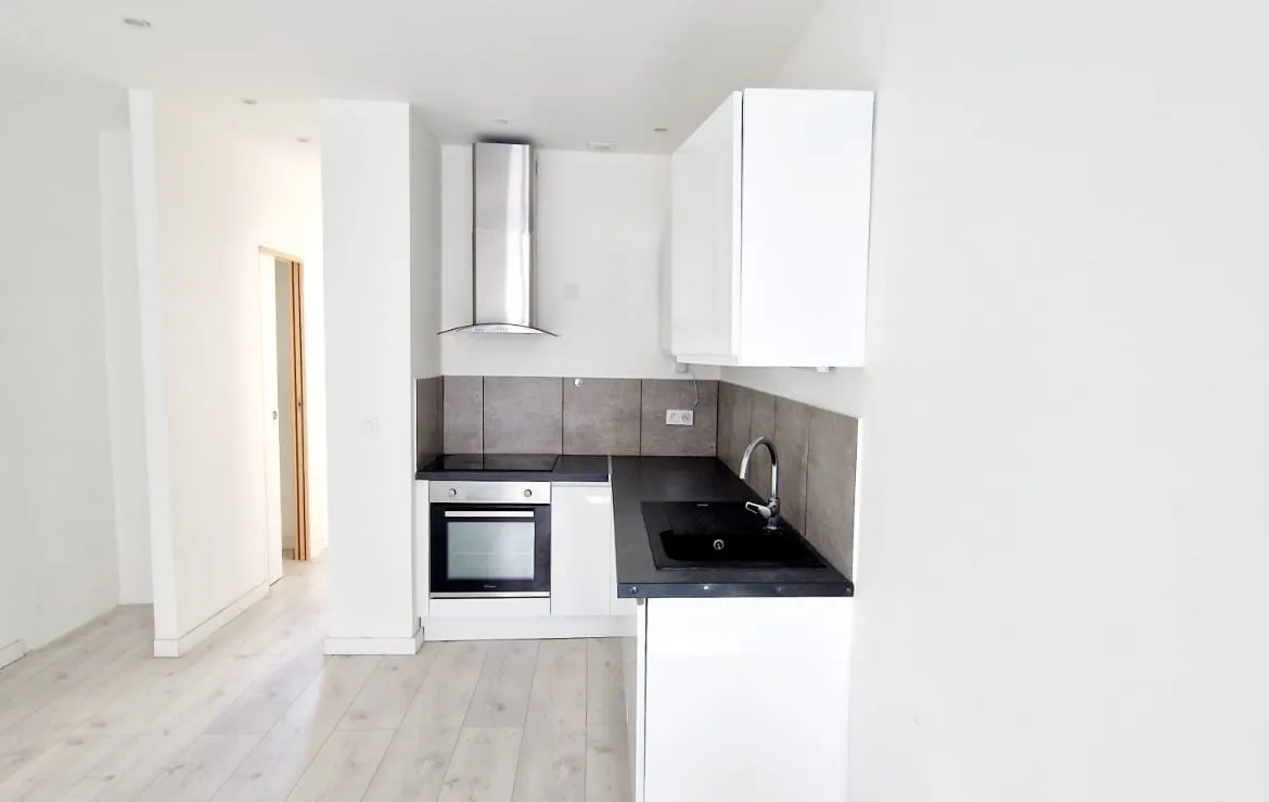 À vendre : Appartement T2 de 45,5 m² à Nice - Rue Molière 