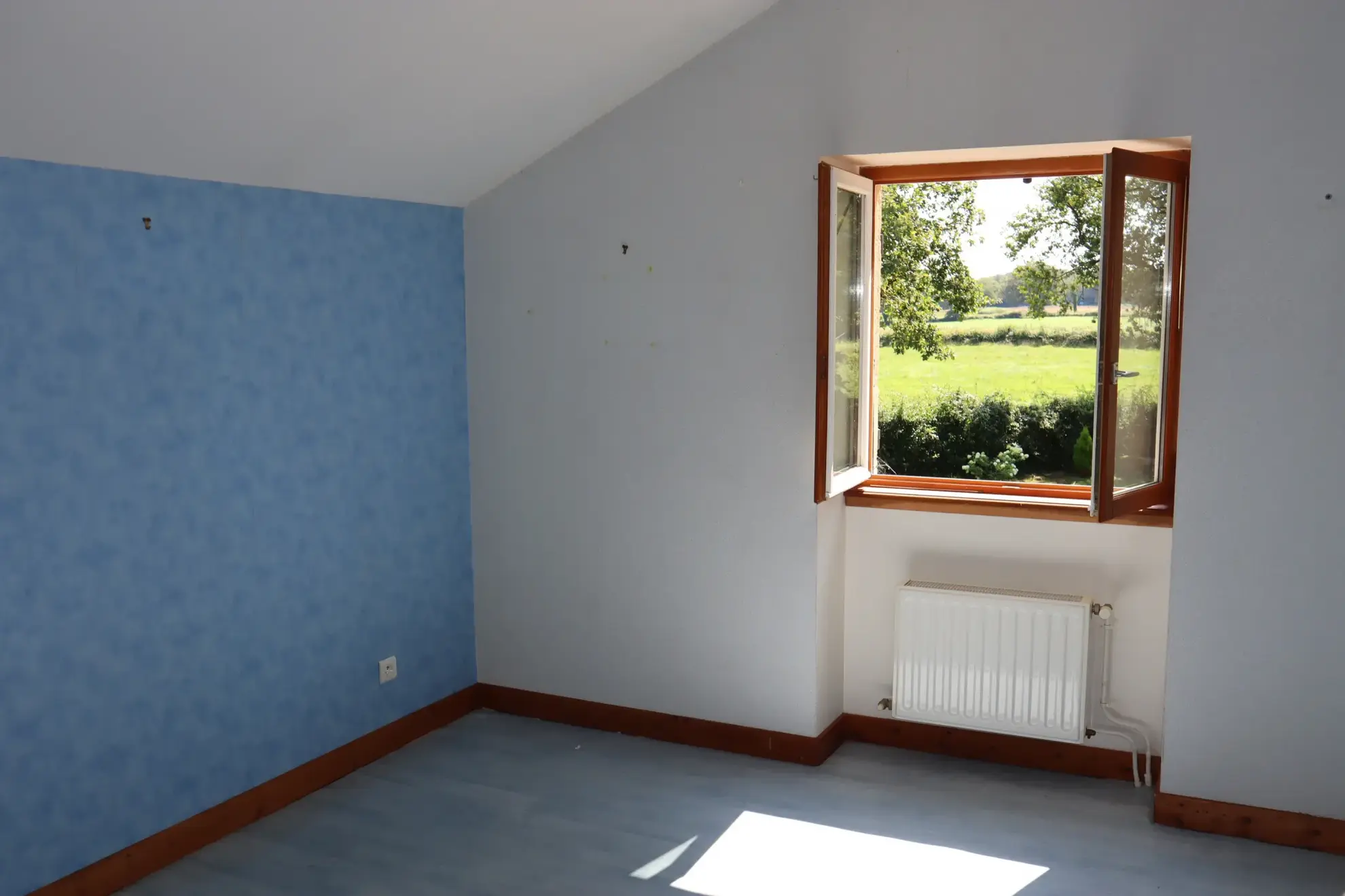 Maison à vendre à Volesvres – 144 m² avec jardin et garage 