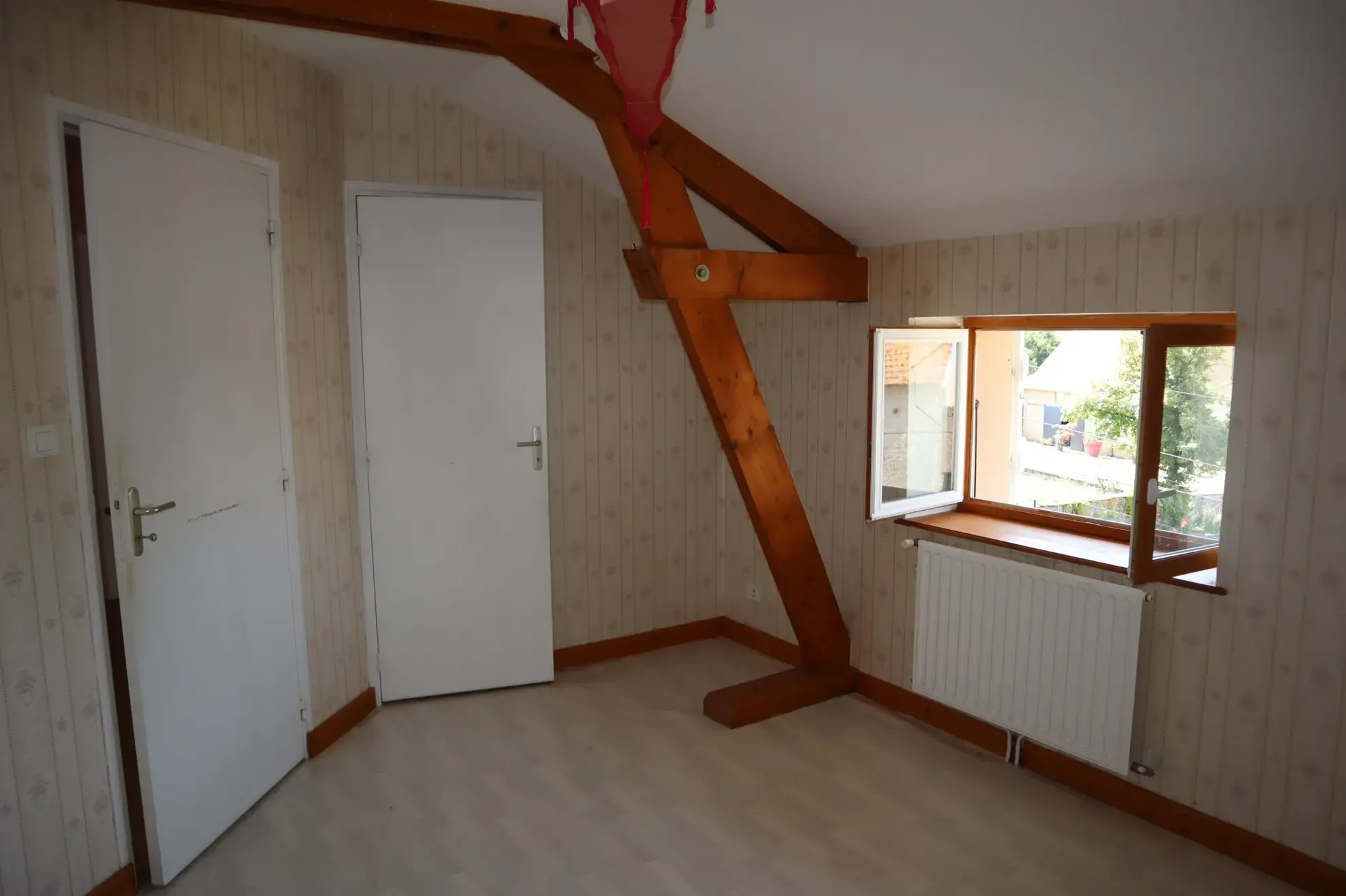 Maison à vendre à Volesvres – 144 m² avec jardin et garage 