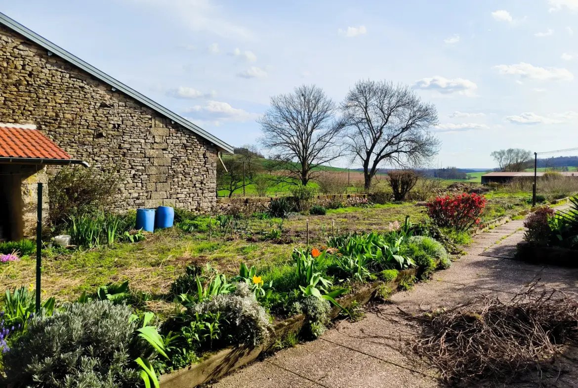 Vente Maison de Village de 100 m² Proche de Darney 