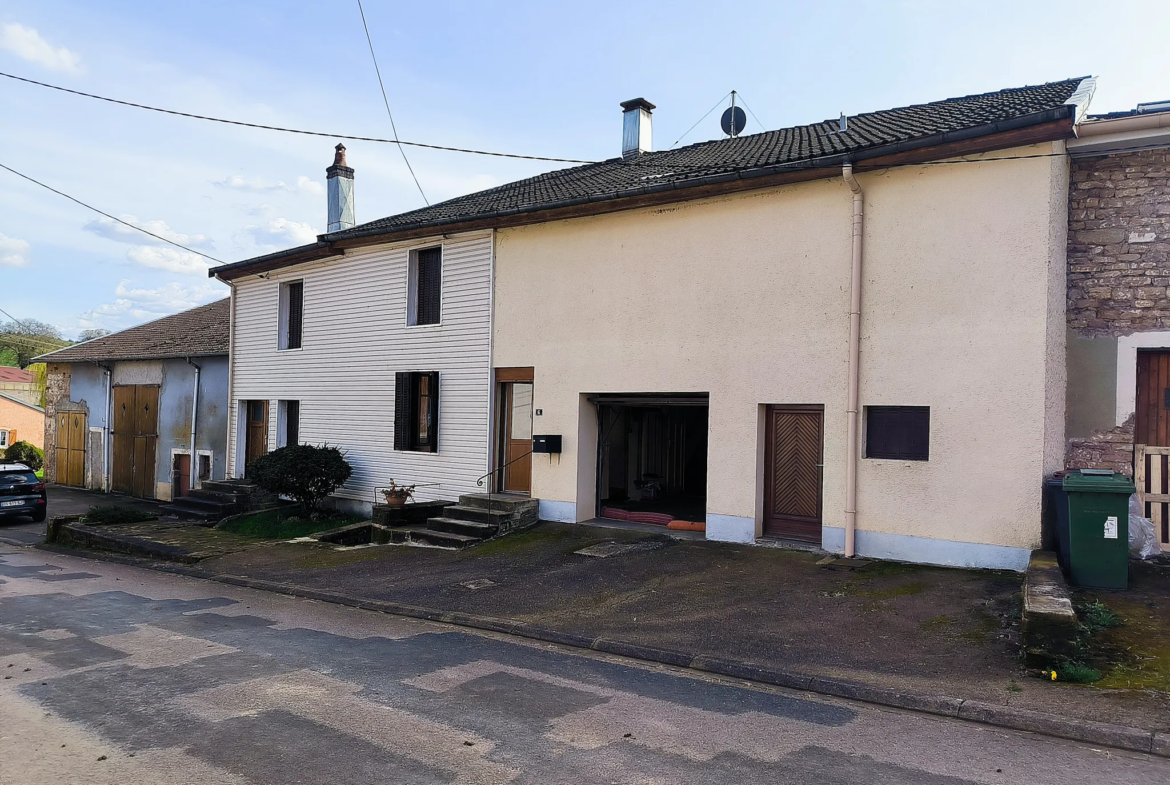 Vente Maison de Village de 100 m² Proche de Darney 