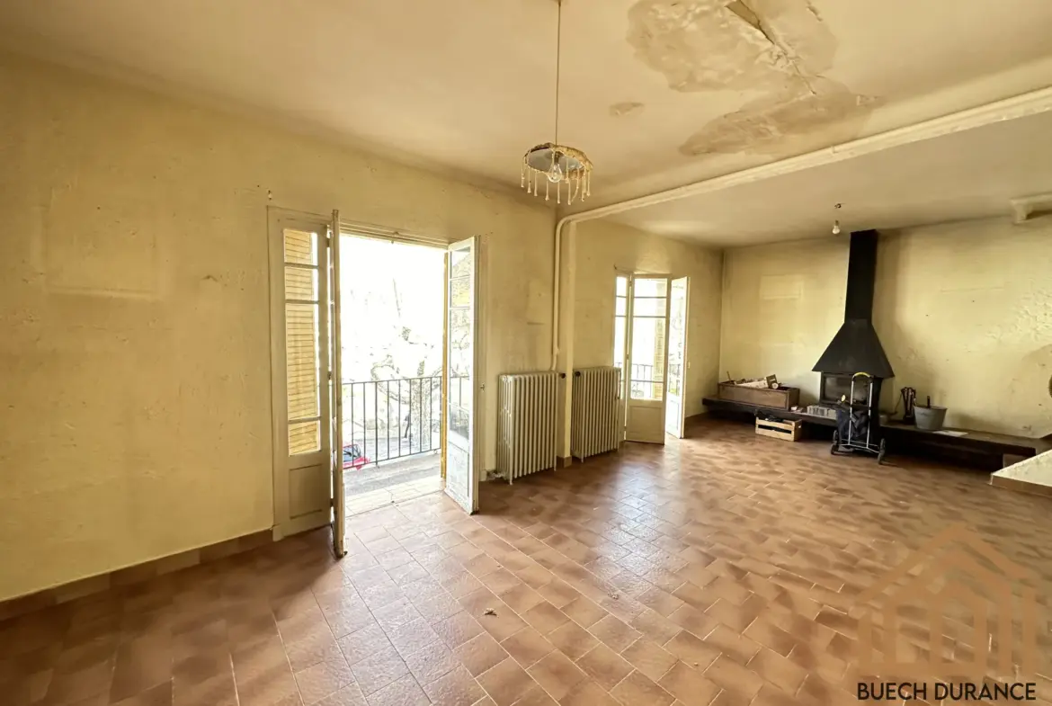 Appartement de 4 pièces à vendre à Laragne-Montéglin pour 98 000 EUR 