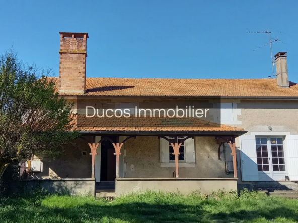 Maison en pierre habitable avec potentiel intéressant à Argenton