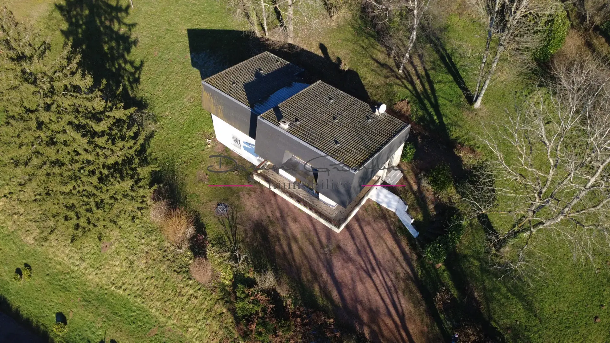 Maison d'architecte à Thizy-les-Bourgs avec vue panoramique 