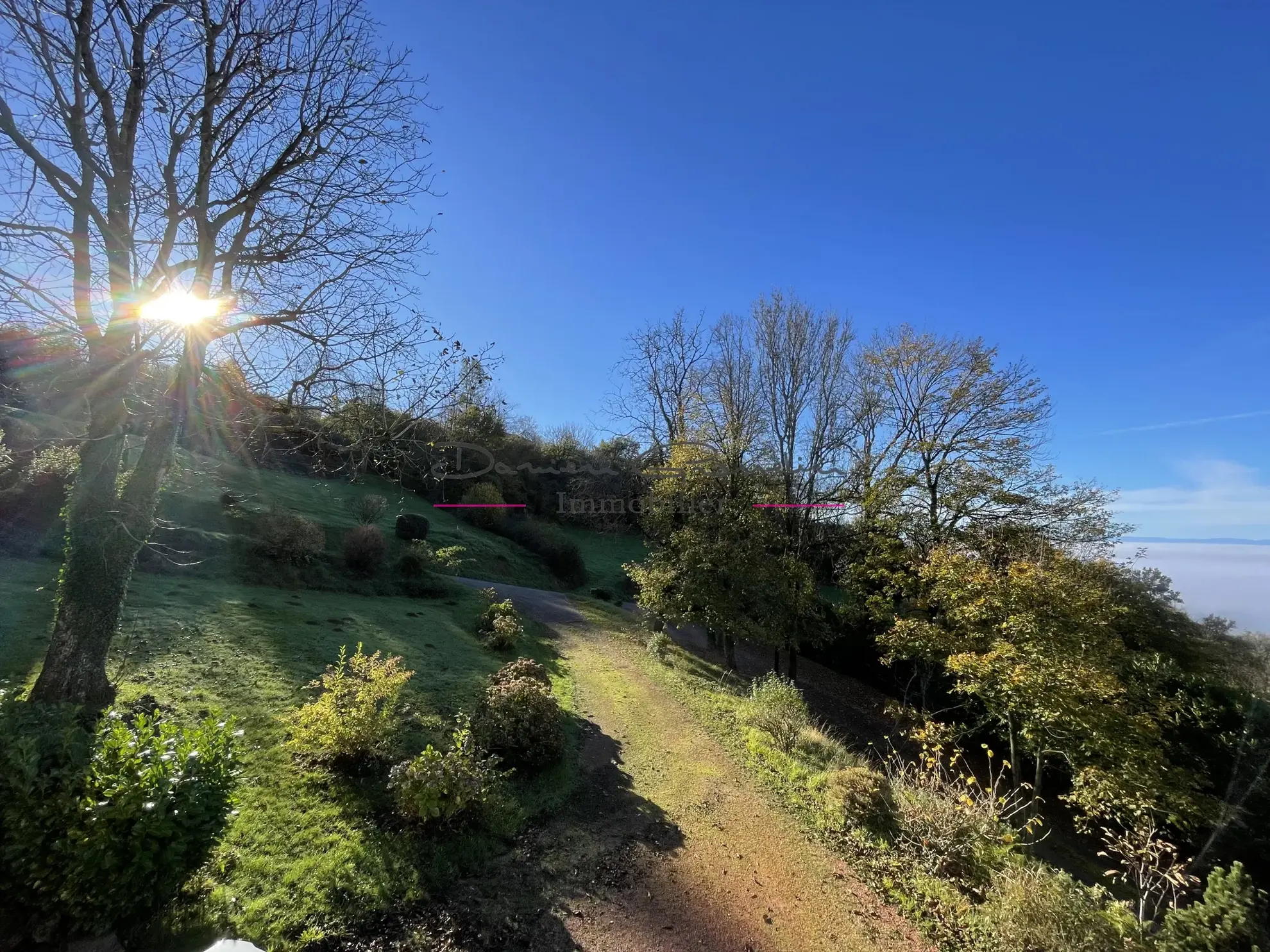 Maison d'architecte à Thizy-les-Bourgs avec vue panoramique 