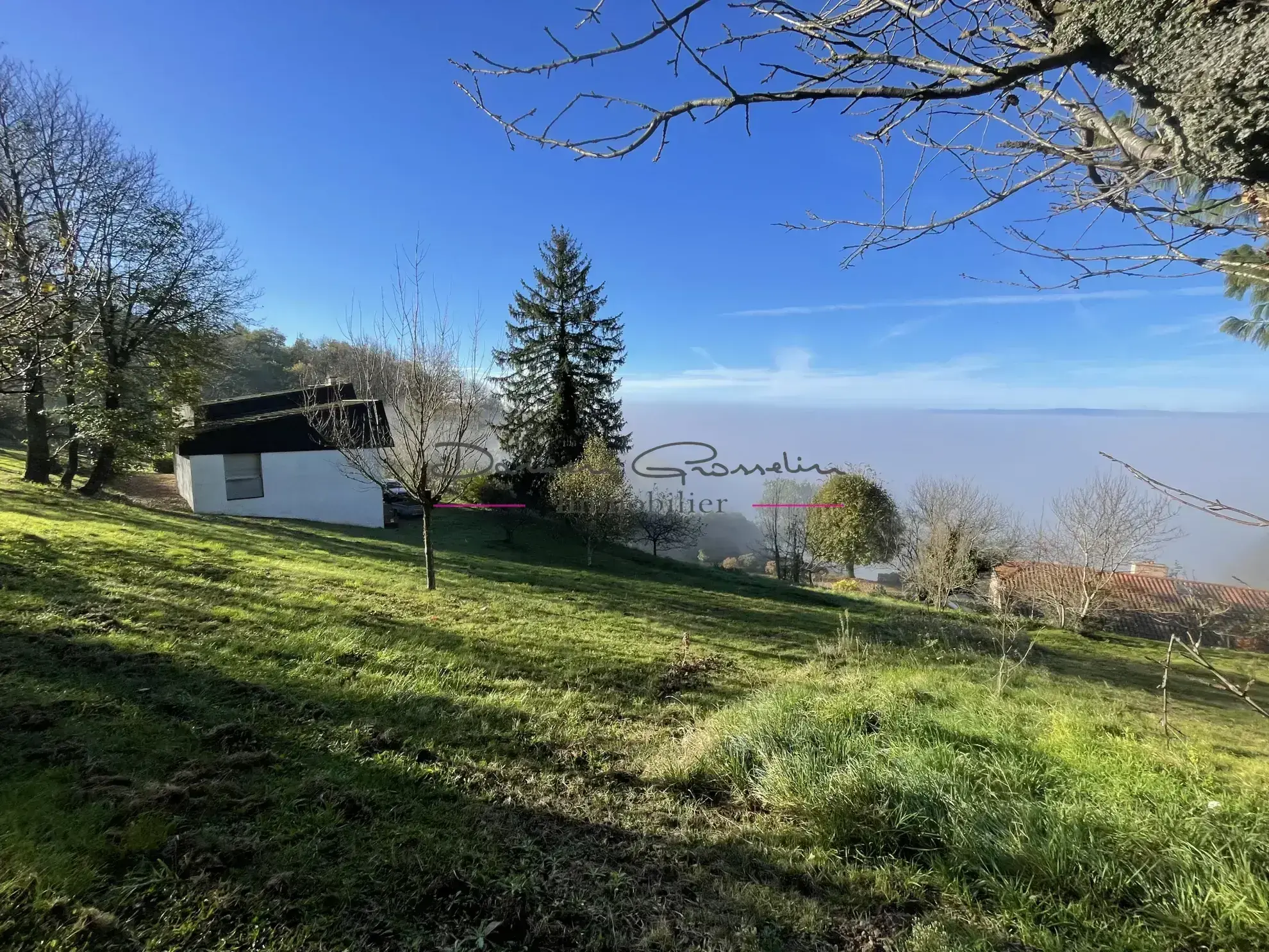 Maison d'architecte à Thizy-les-Bourgs avec vue panoramique 