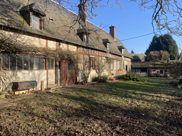 Charmante maison à rénover à Lyons la forêt