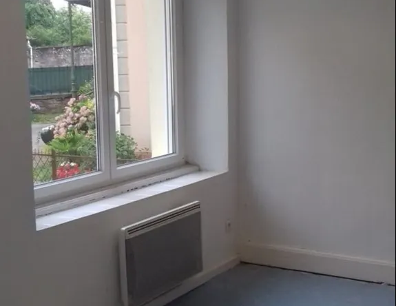 Immeuble locatif à vendre à Darney - Rendement de 1900 € par mois