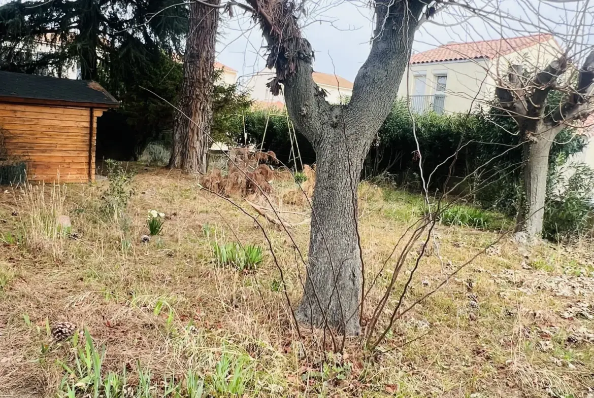 Terrain à bâtir de 315 m² à Lunel Nord 