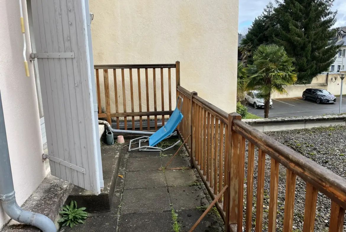 Studio à vendre à Bagnères-de-Bigorre avec terrasse 