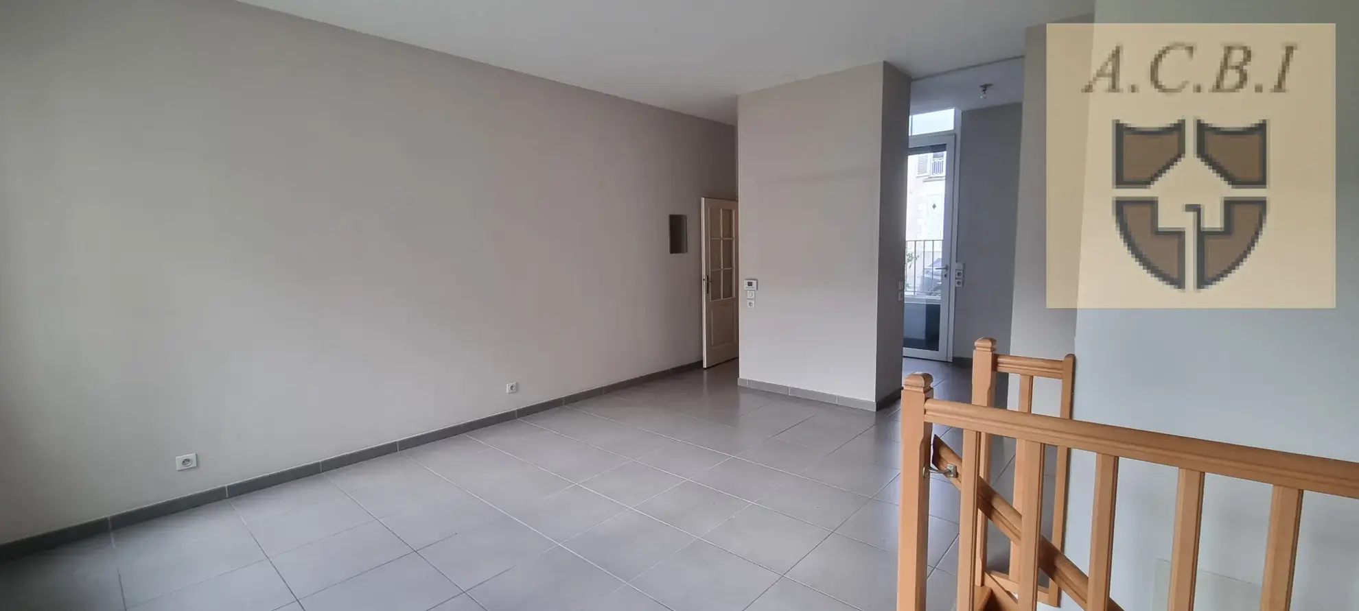 Appartement atypique T3 de 90.86 m² dans le quartier Saint Marc à Orléans 