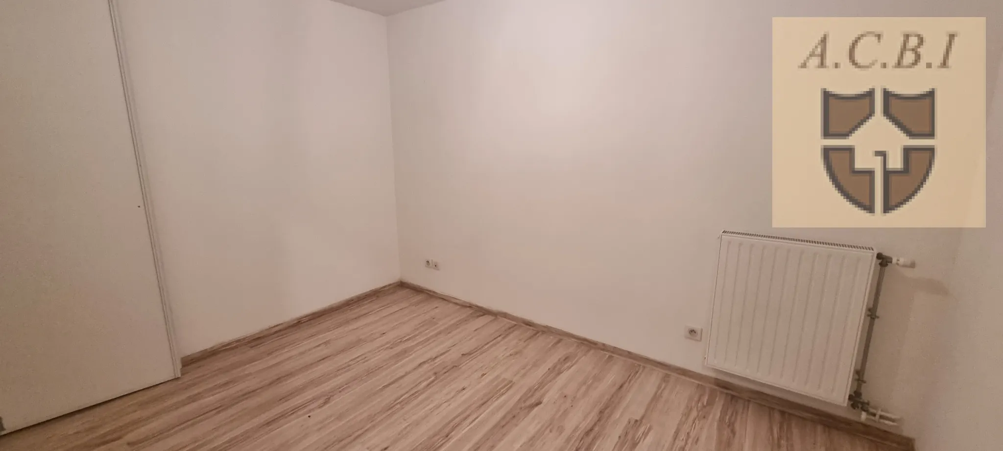 Appartement atypique T3 de 90.86 m² dans le quartier Saint Marc à Orléans 