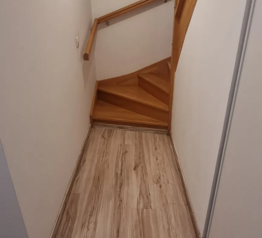 Appartement atypique T3 de 90.86 m² dans le quartier Saint Marc à Orléans 