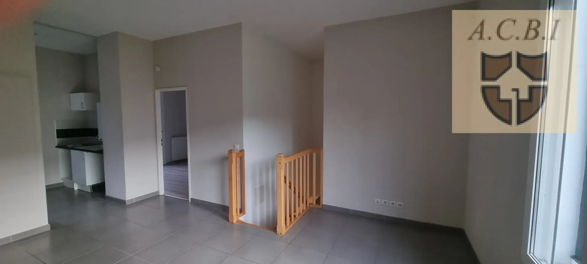 Appartement atypique T3 de 90.86 m² dans le quartier Saint Marc à Orléans 