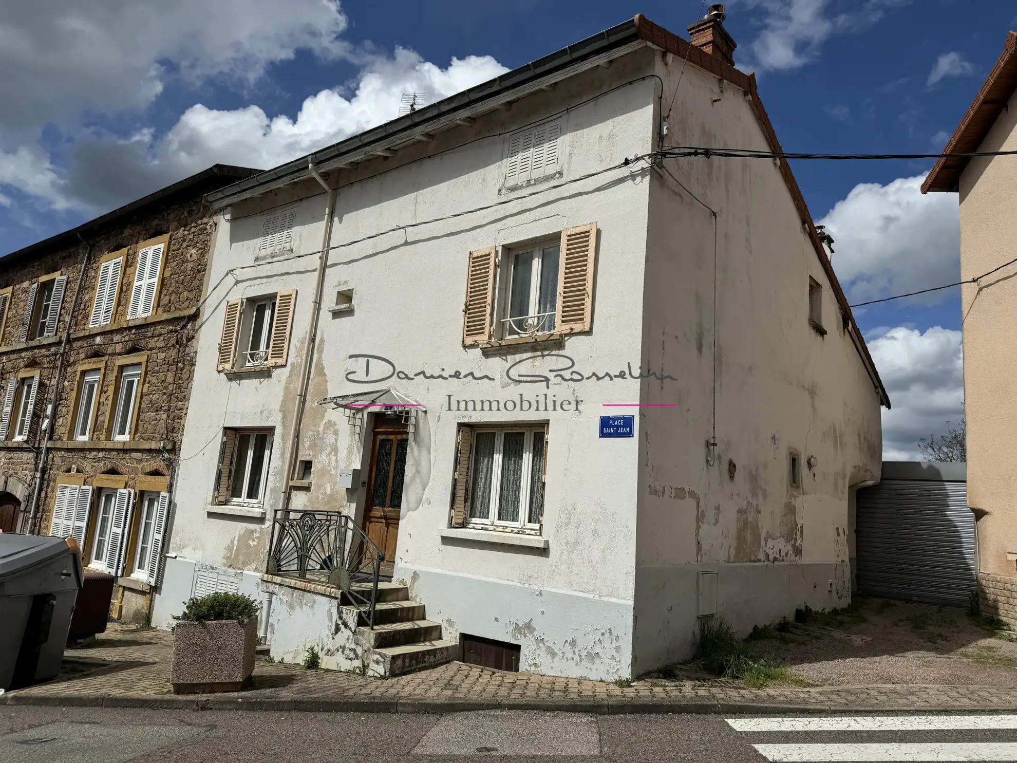 Maison de village de 156 m² à Bourg de Thizy 