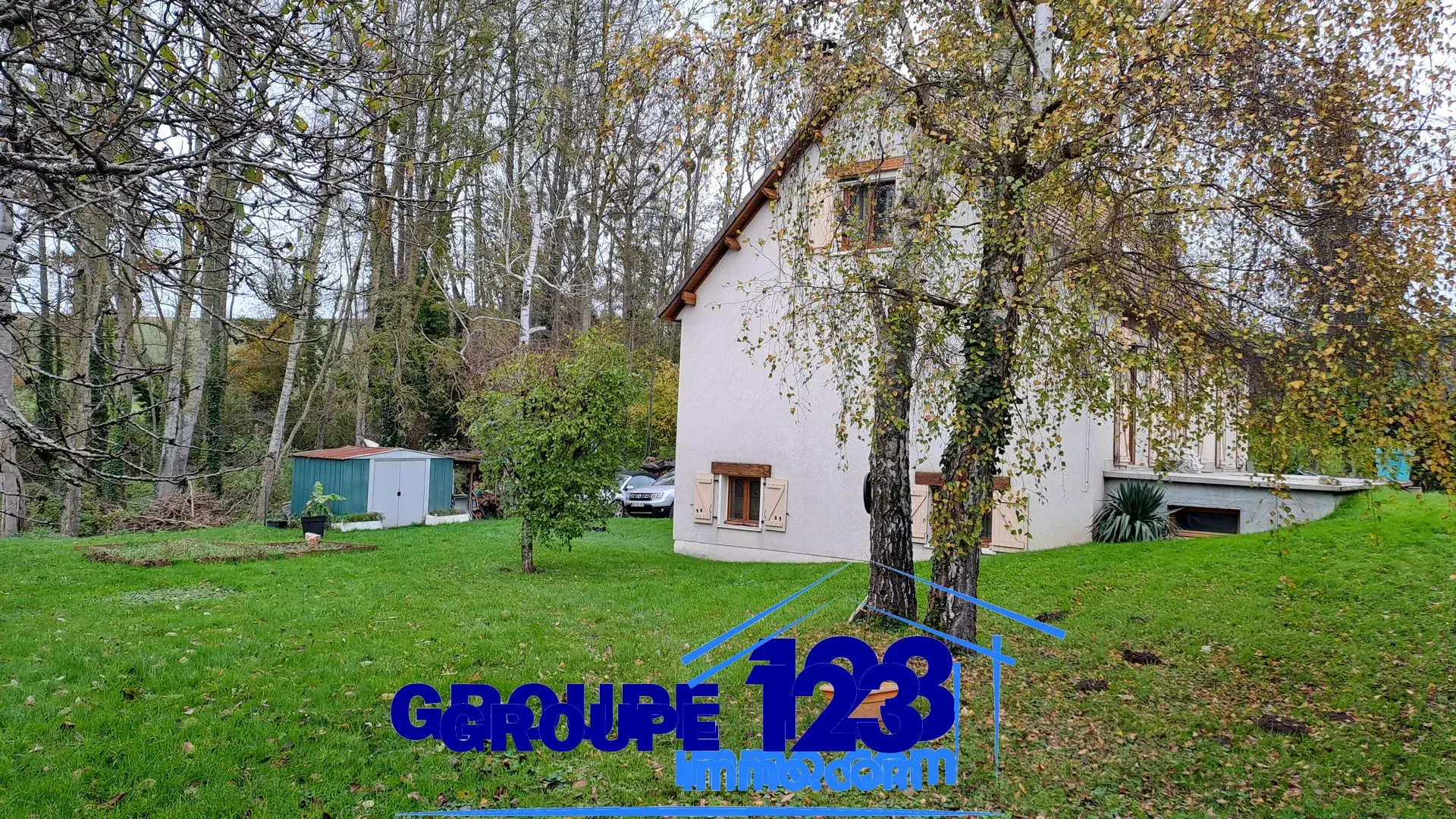 Maison familiale à Fleury-la-Vallée avec jardin arboré 