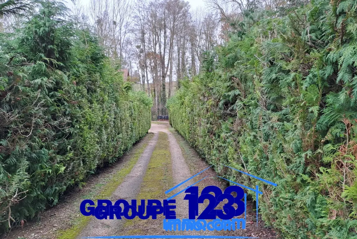 Maison familiale à Fleury-la-Vallée avec jardin arboré 