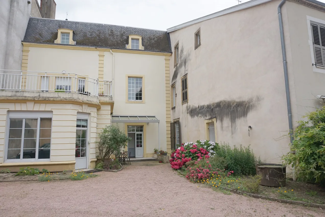 Grand appartement F4 en vente au cœur de Paray-le-Monial 