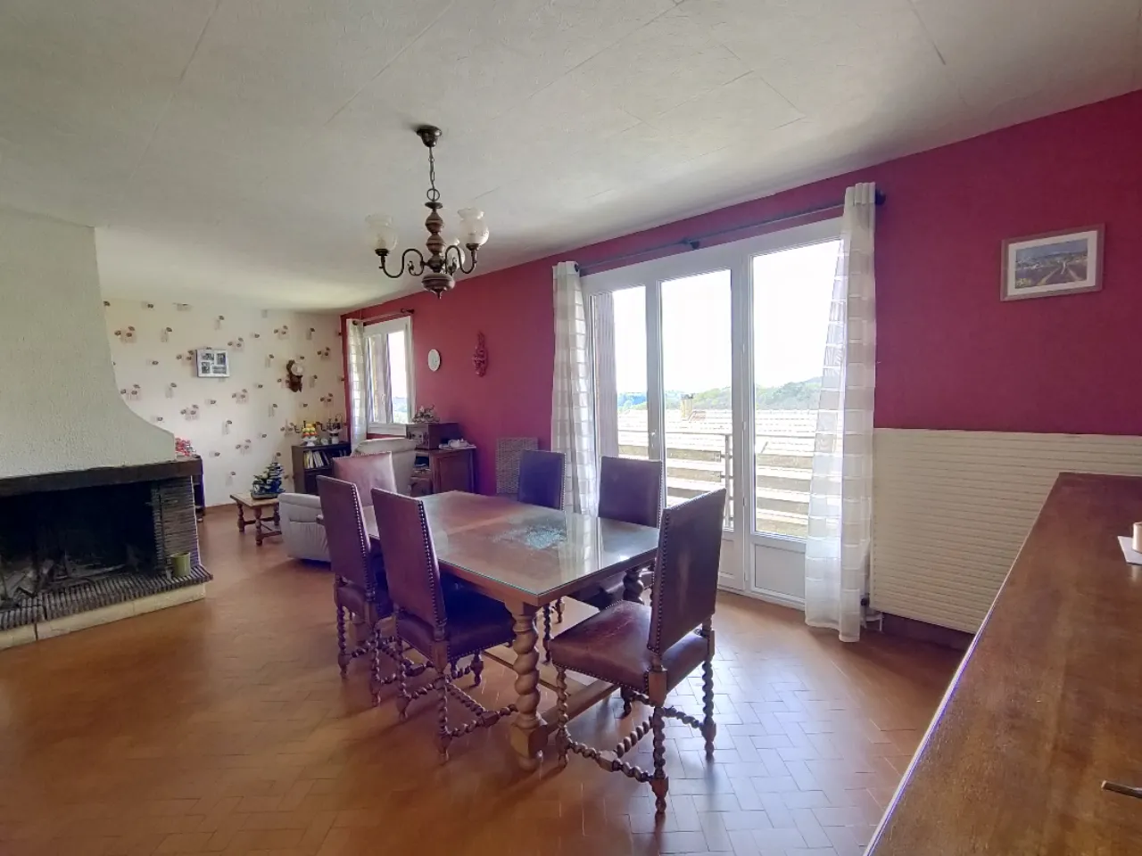 Maison individuelle avec 4 chambres à vendre à Favars 