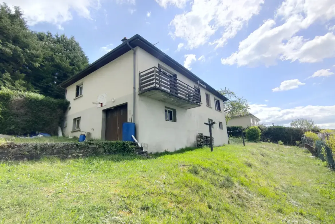 Maison individuelle avec 4 chambres à vendre à Favars 