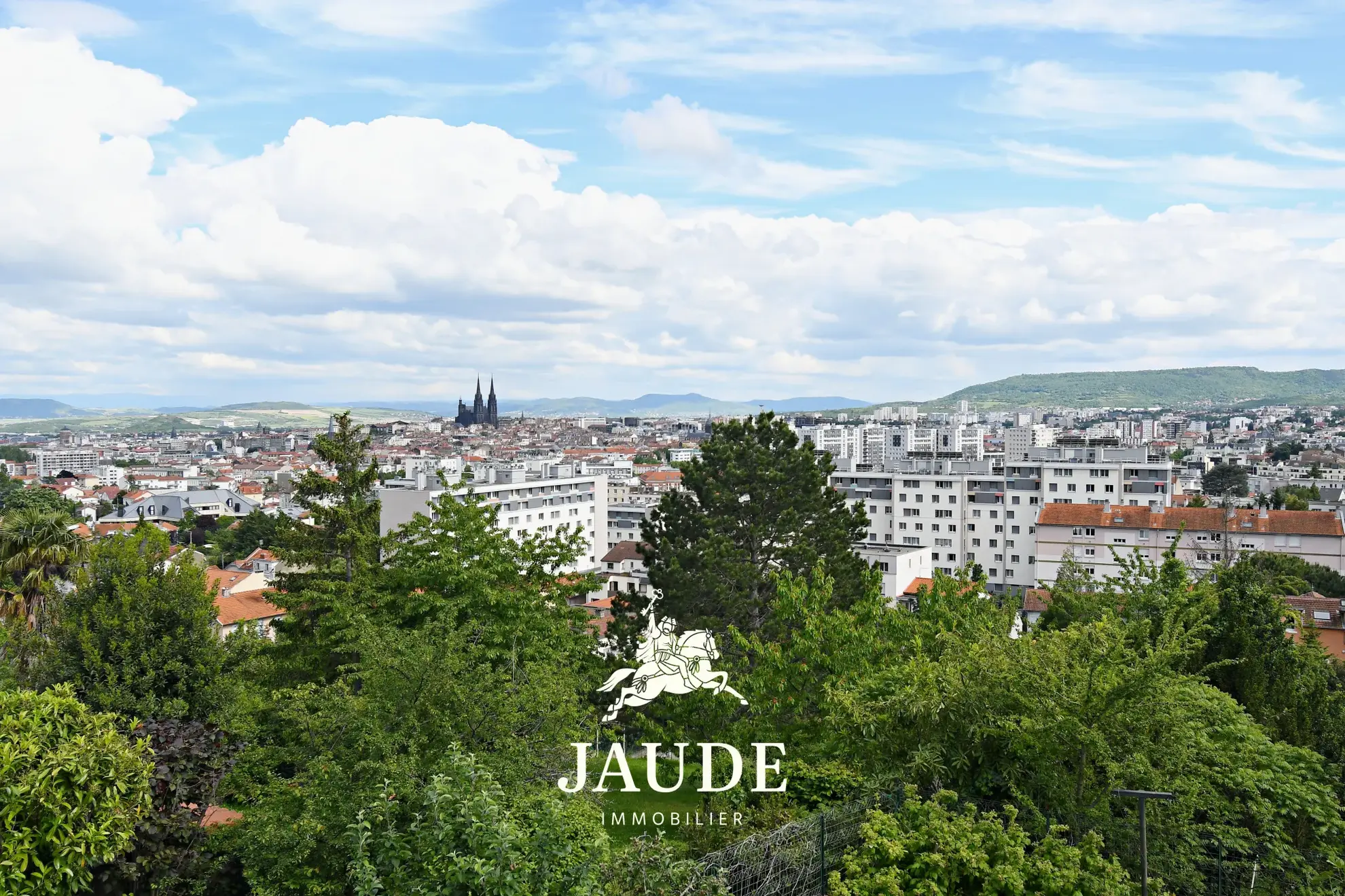 Appartement de 94m² avec jardin et garage à Clermont Ferrand 