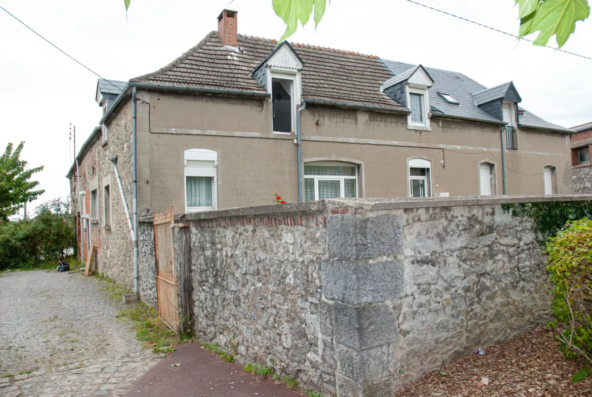 Maison semi-individuelle à vendre près du centre de Jeumont 