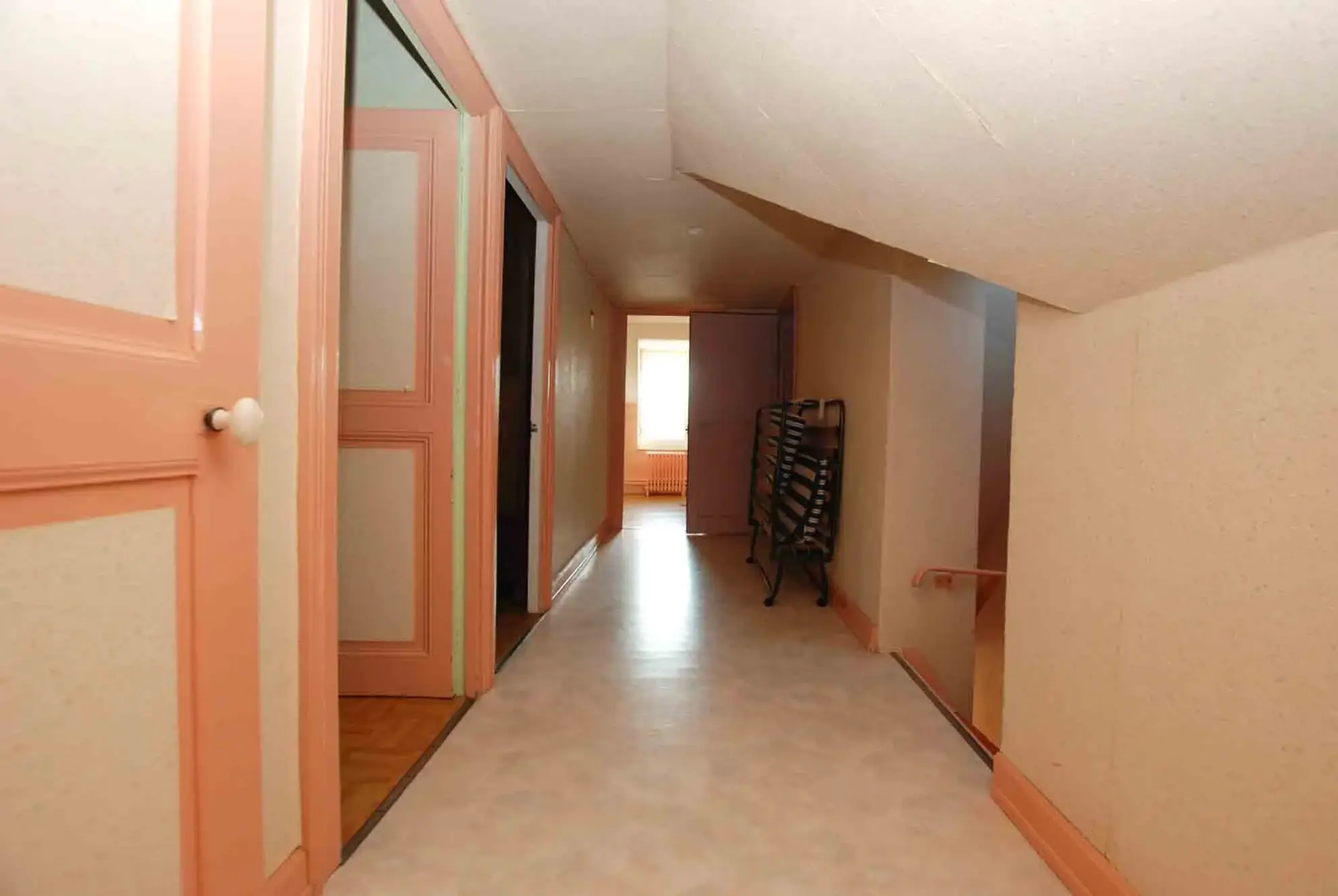 Maison semi-individuelle à vendre près du centre de Jeumont 