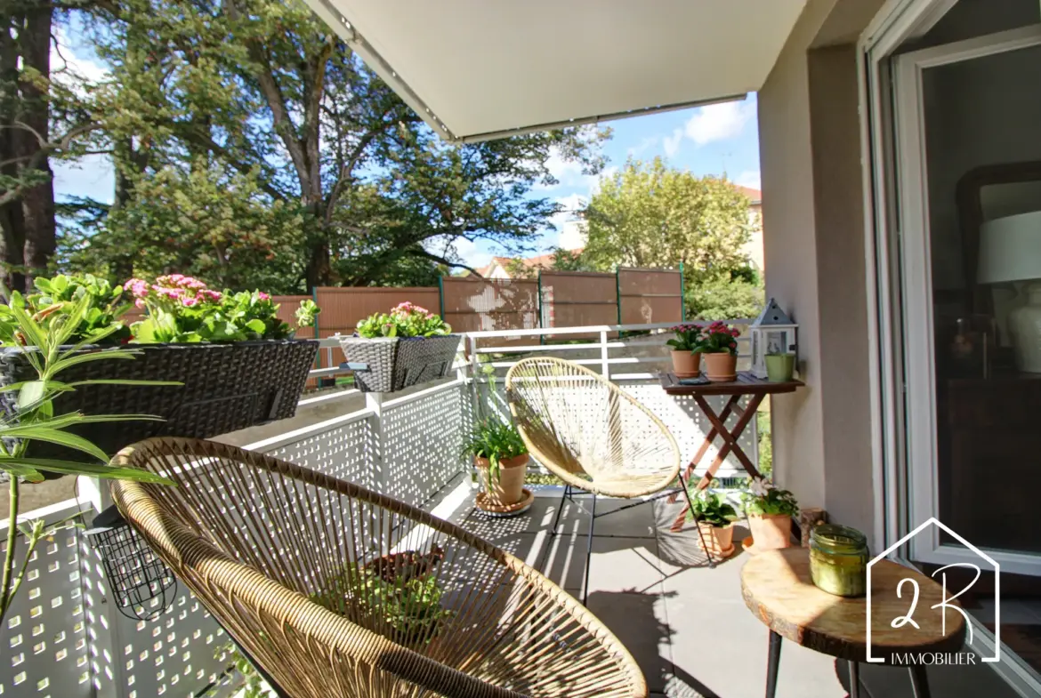 T3 65 m² avec terrasse à Vienne - Bon Accueil 