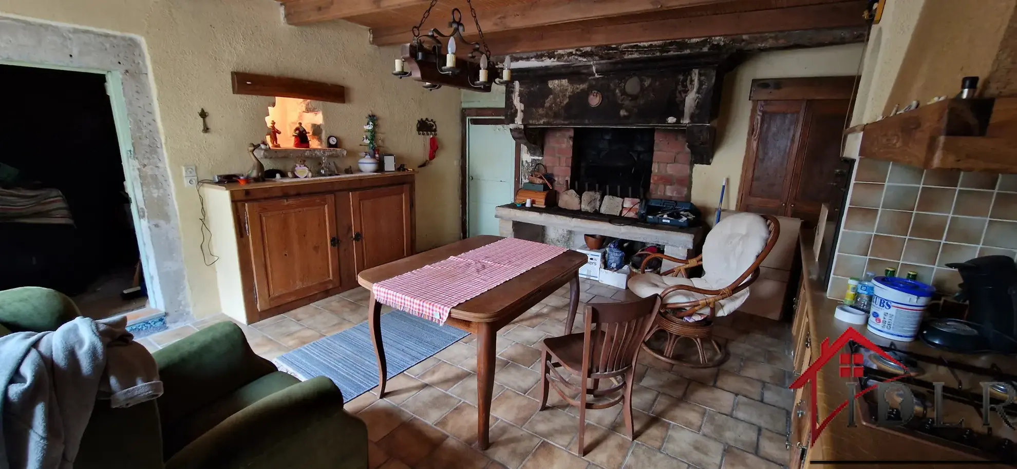 Maison ancienne avec vues superbes à Chatillon sur Saône 