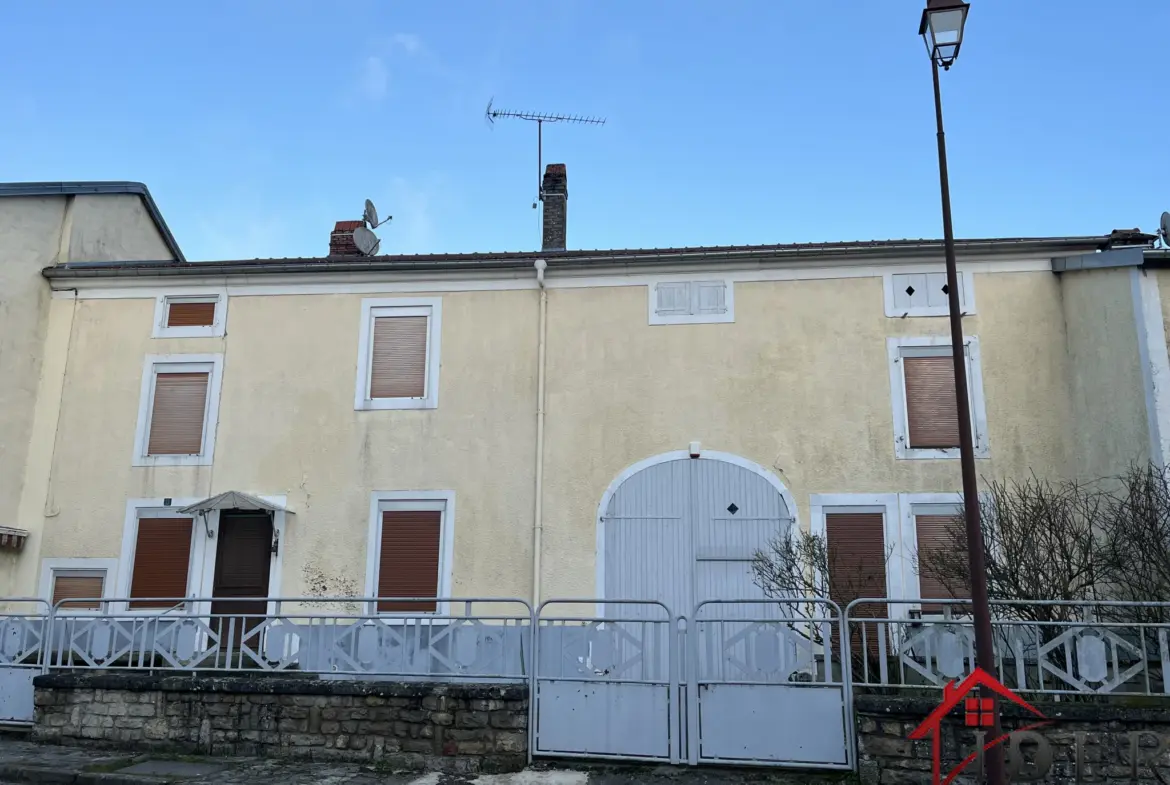 À vendre : Maison familiale spacieuse de 165 m² à Voisey 