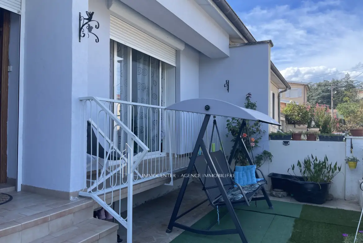 Maison T4 à vendre à Annonay avec jardin et garage 