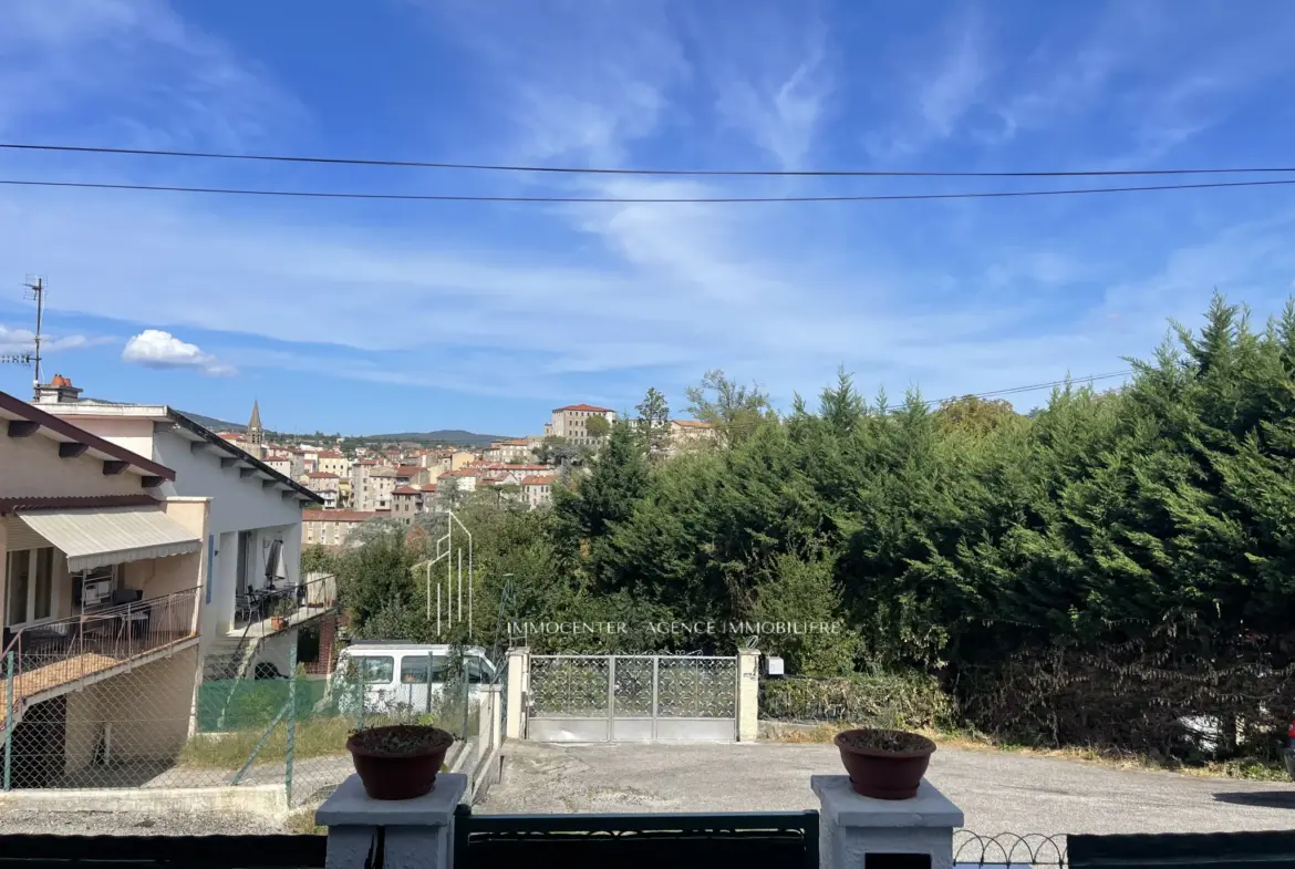 Maison T4 à vendre à Annonay avec jardin et garage 