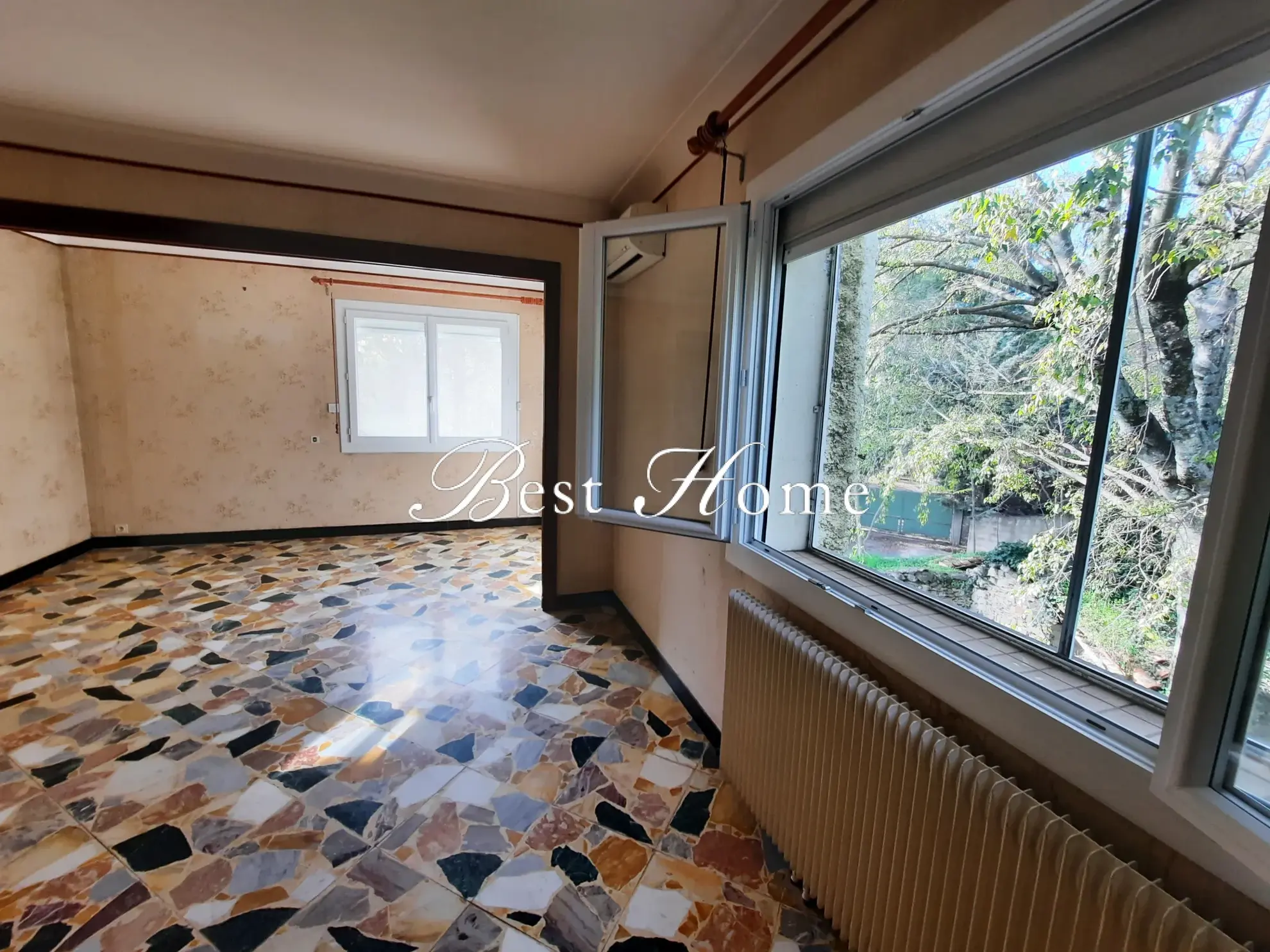 À vendre : Appartement type 3 avec terrasse et jardin à Nîmes, collines nord 