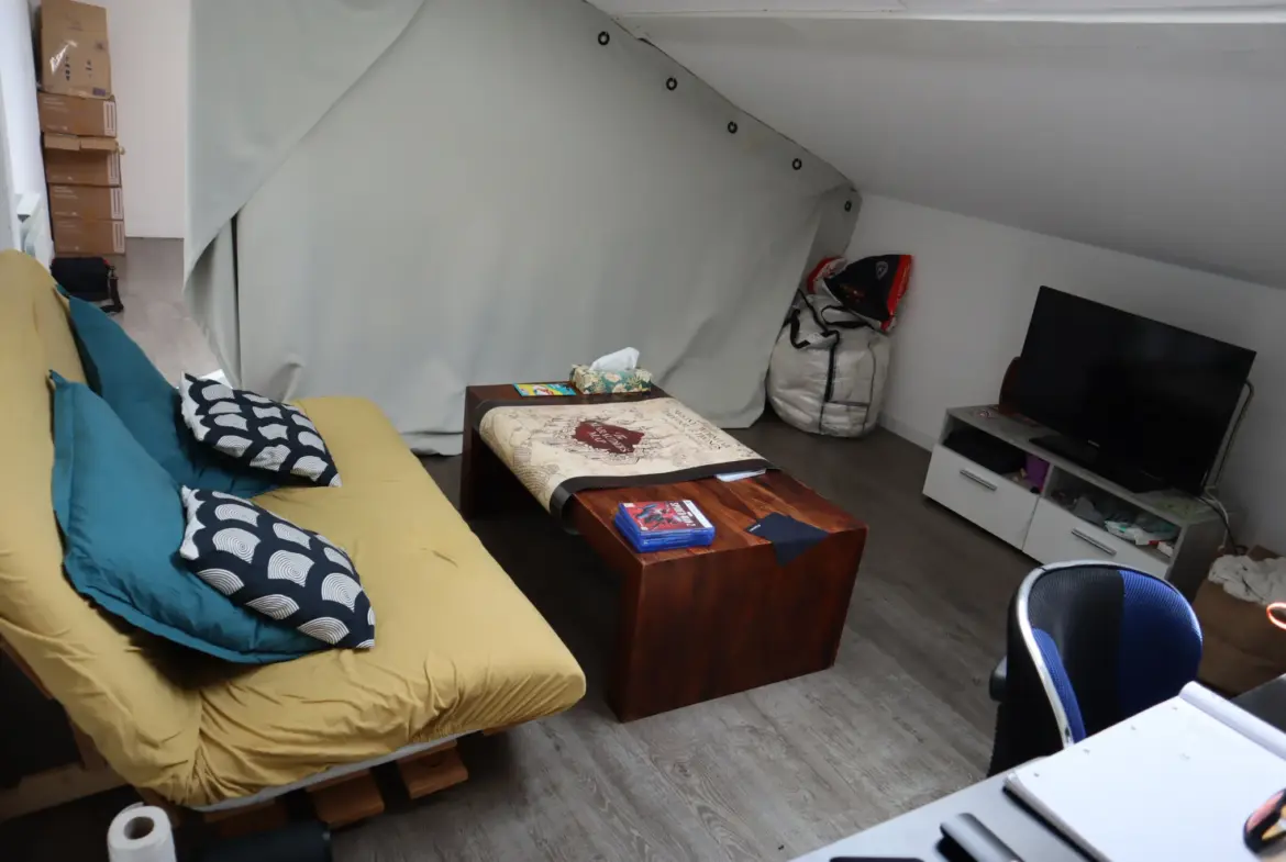 À vendre : Appartement 4 pièces avec stationnement en centre-ville d'Autun 