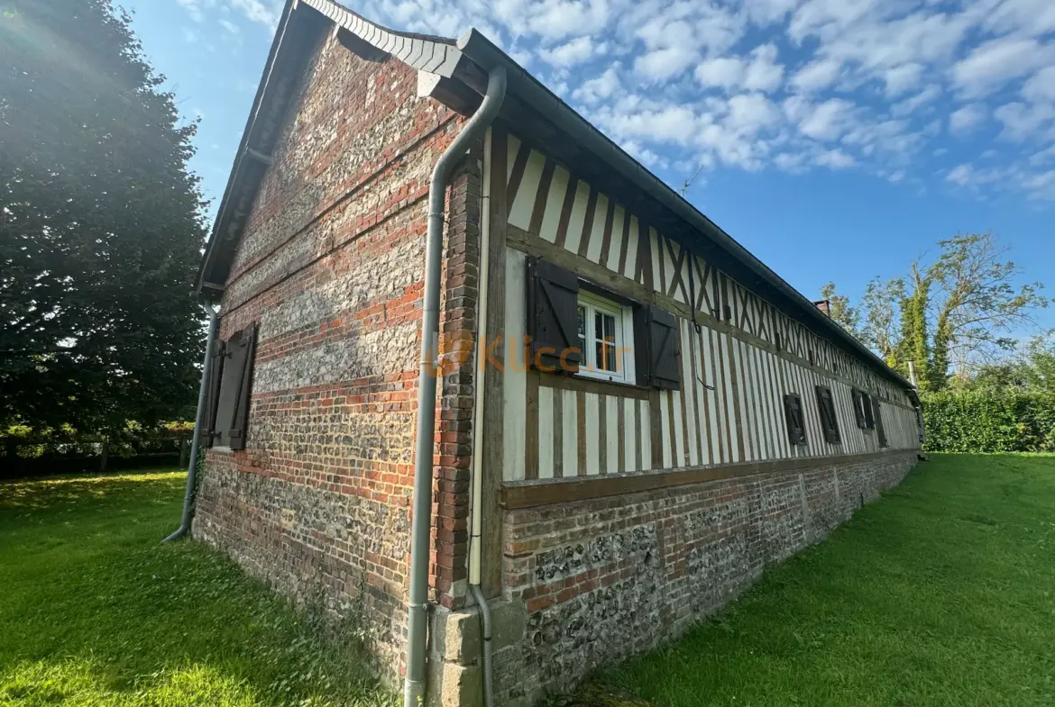 Longère rénovée 6 chambres avec jardin et garage à Luneray 