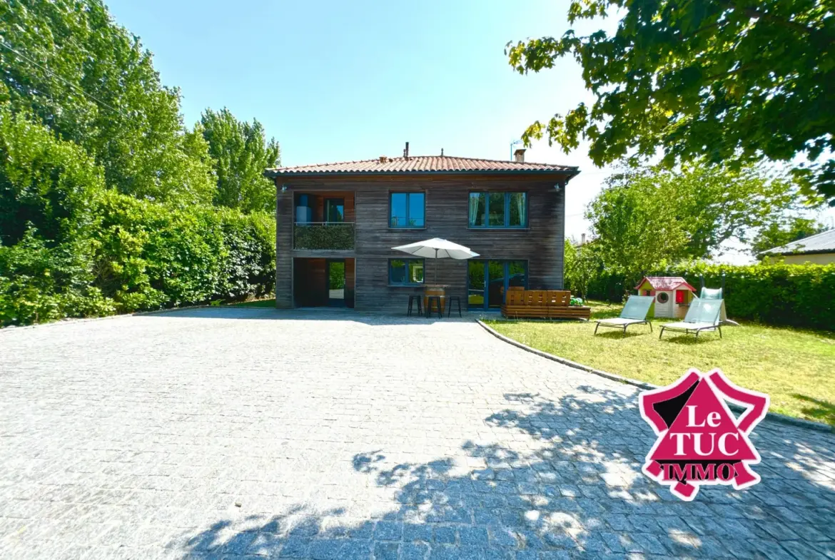 Maison rénovée avec 3 chambres et jardin à Villeneuve-sur-Lot 